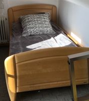 Strasslach: Seniorenbett | Pflegebett | elekt. Lattenrost 100x200 Kr. München - Straßlach-Dingharting Vorschau