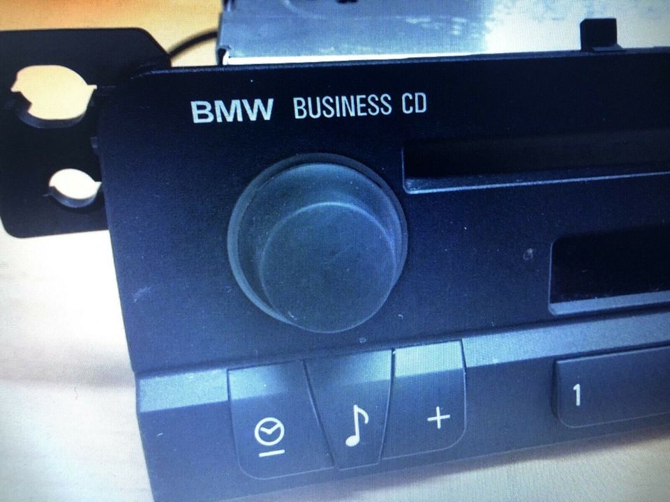 BMW 3er E46 Original Business Radio CD - MP3 mit CD Wechsleransch in Kassel