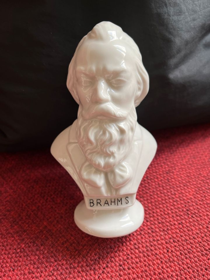 Brahms Büste Porzellan mit Stempel DDR in Leipzig