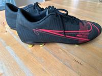 Nike Fußballschuhe Größe 44,5 Mercurial Niedersachsen - Oldenburg Vorschau