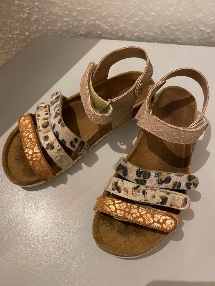 Develab Mädchen Sandalen, Gr. 32 mit Klettverschluss in Essenheim