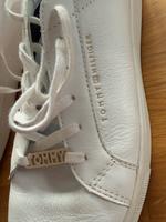 Sneaker weiß Tommy Hilfiger, Größe 41 Niedersachsen - Sögel Vorschau