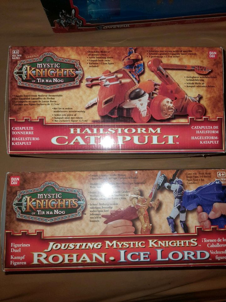 Mystic Knights of TIR NA NOG Kampf Figuren BAN DAI in Berlin