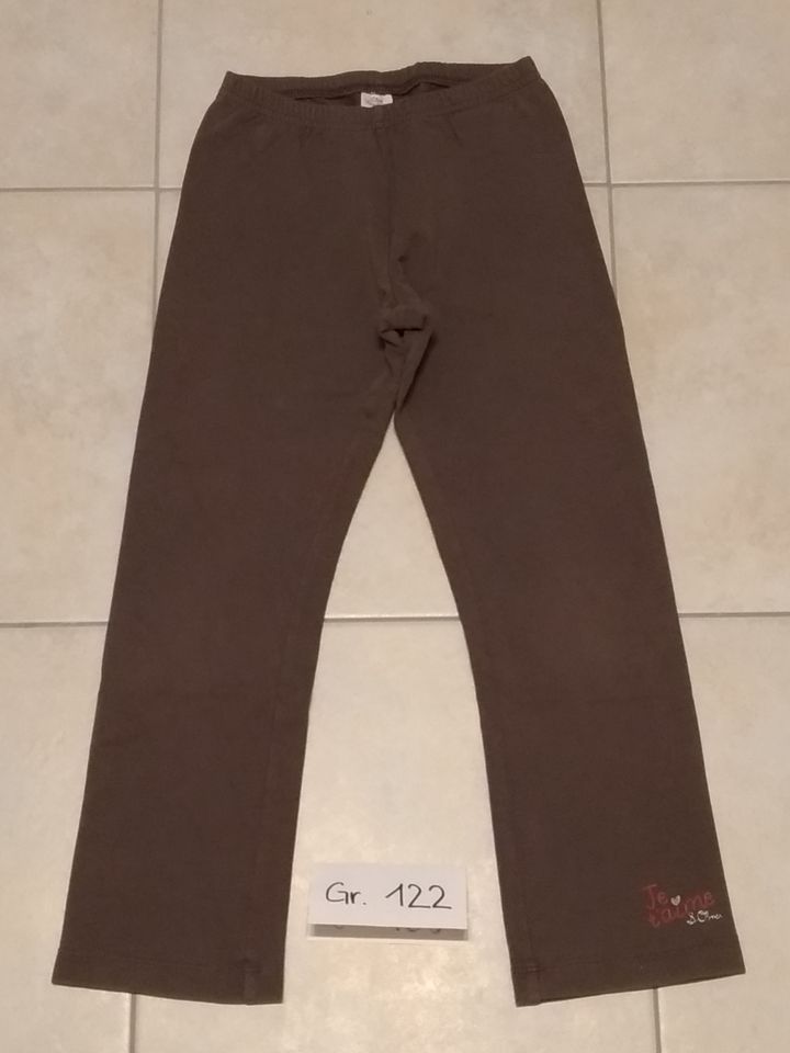 2 x Jogginghose Sweathose s.Oliver Gr. 122 in Hauzenberg