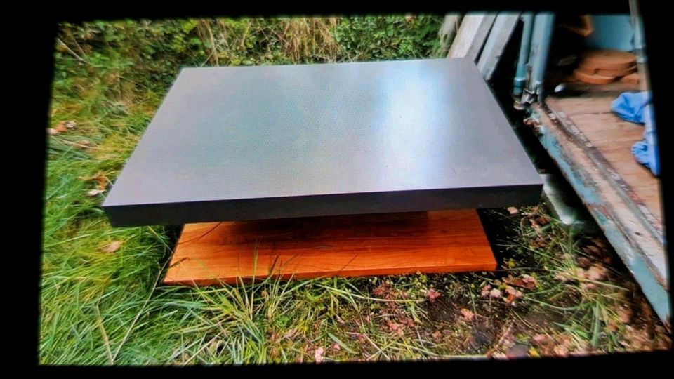 Designer Tisch.Holz und Metall.120x80 cm.Sehr schwer. in Kappelrodeck