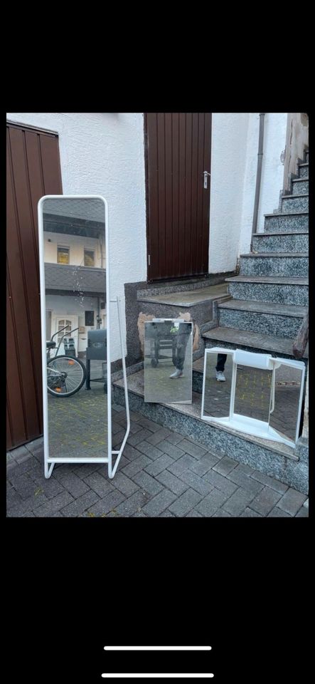 Spiegelschrank und Spiegel freistehend in Frankenberg (Eder)