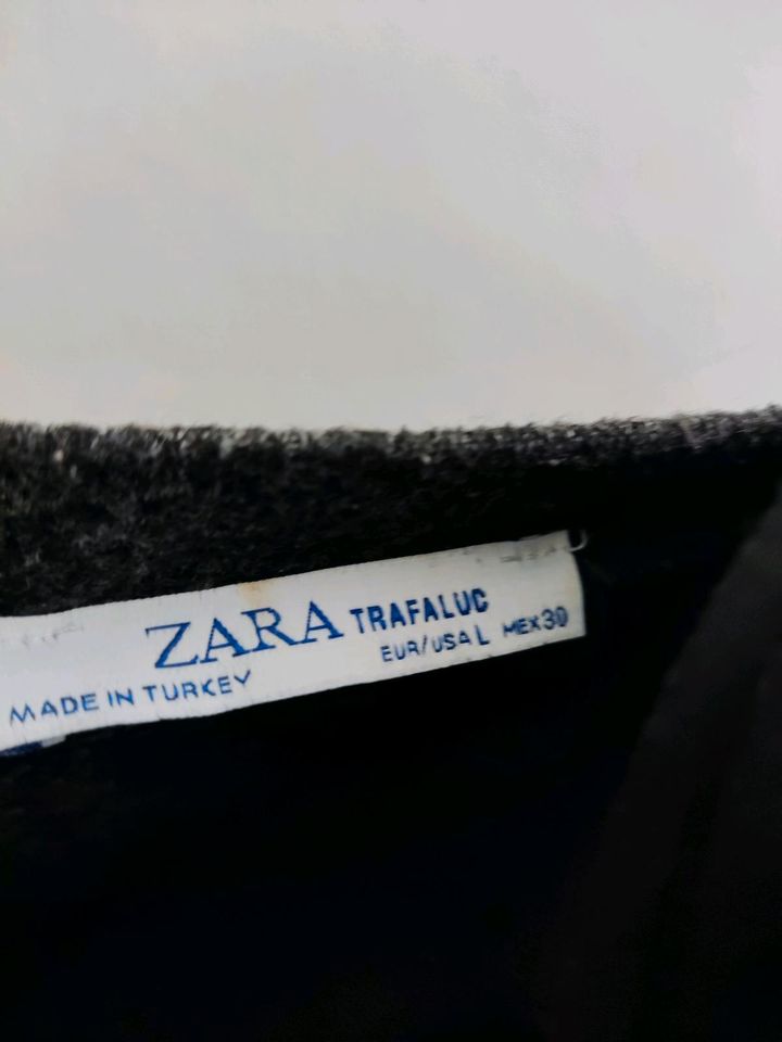 Damen Oberteil Top Pulli Zara mit Steinchen grau L kurzarm in München