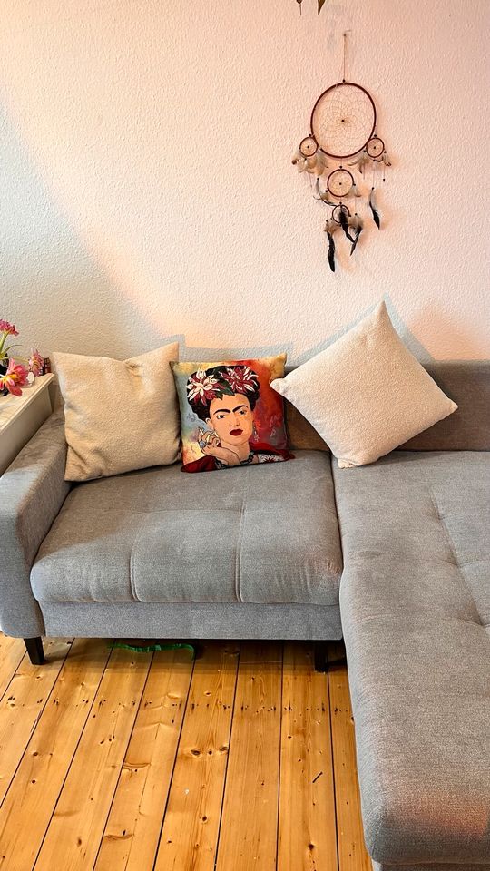 Neuwertige Couch in einem sehr guten Zustand in Hannover