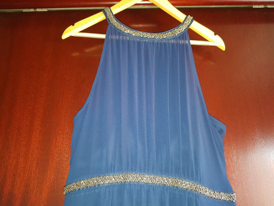 blaues festliches Abendkleid Größe 48 von C&A NEU in Freden