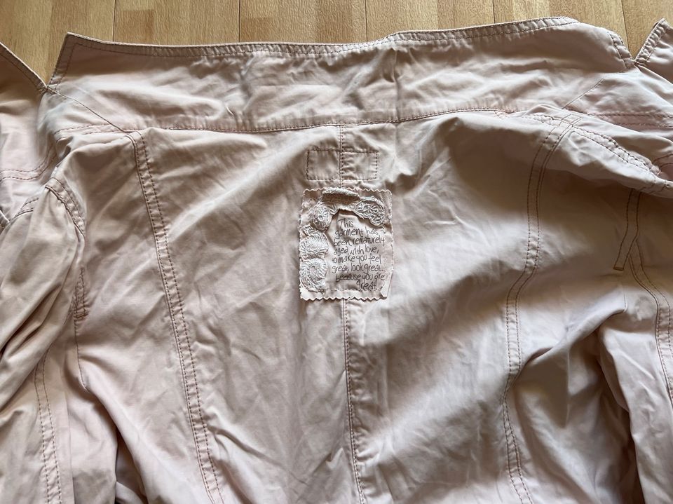 Blaser Sommer Jacke leicht Gr 40 beige rosé Cotton in Koblenz