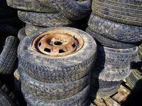 Suche Winterräder Golf 4 A3 Bora 195/65 R15 auf Felgen 5x100 ET38 Thüringen - Gera Vorschau