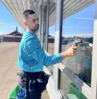 Komplett Fenster putzen 10€/pro funster Meppen - Esterfeld Vorschau