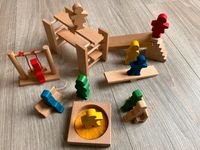 Holzspielzeug Spielplatz mit 5 Spielgeräten 10 Figuren Nordrhein-Westfalen - Halle (Westfalen) Vorschau