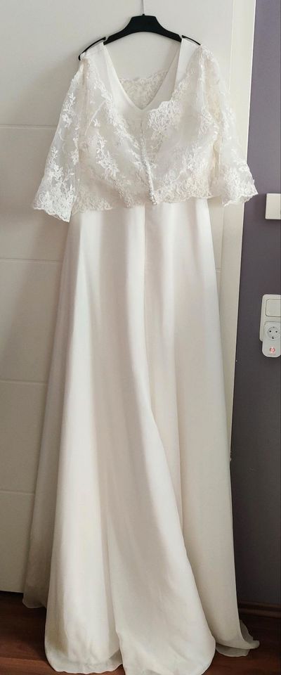 Brautkleid ivory in Niederzier