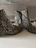 Stiefelette von Tamaris neu Hessen - Weilburg Vorschau