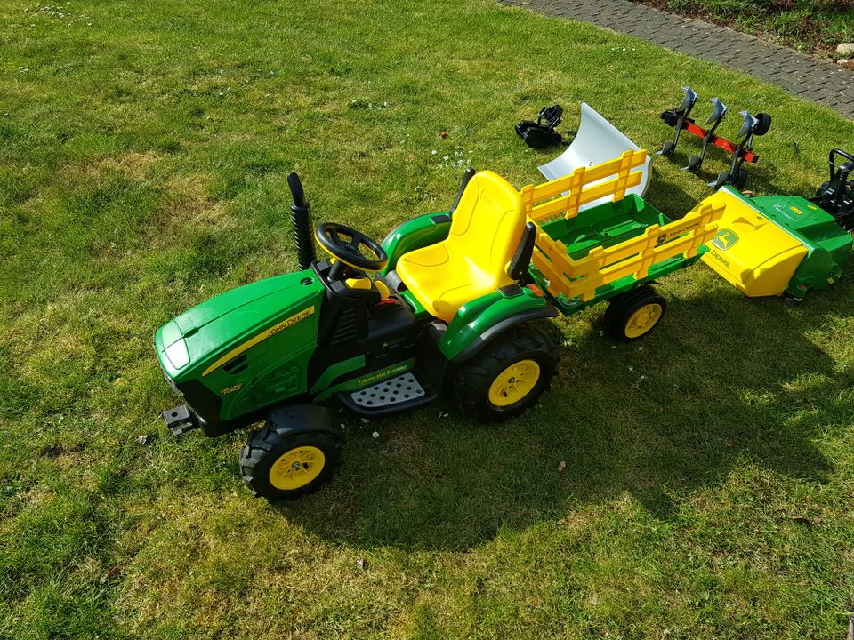 Kinder,Elektrotrecker,John Deere,Pegperego,Ground Force,Trecker in Nettersheim