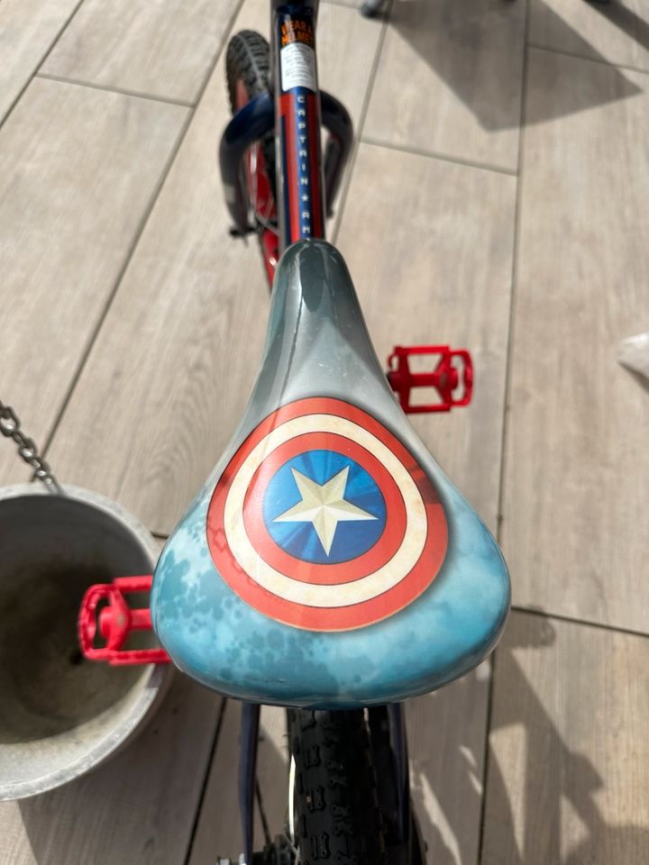 Kinderfahrrad 16 Zoll Captain America in Eppelheim