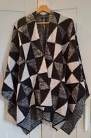 Strickcape Opus Bayern - Königsdorf Vorschau