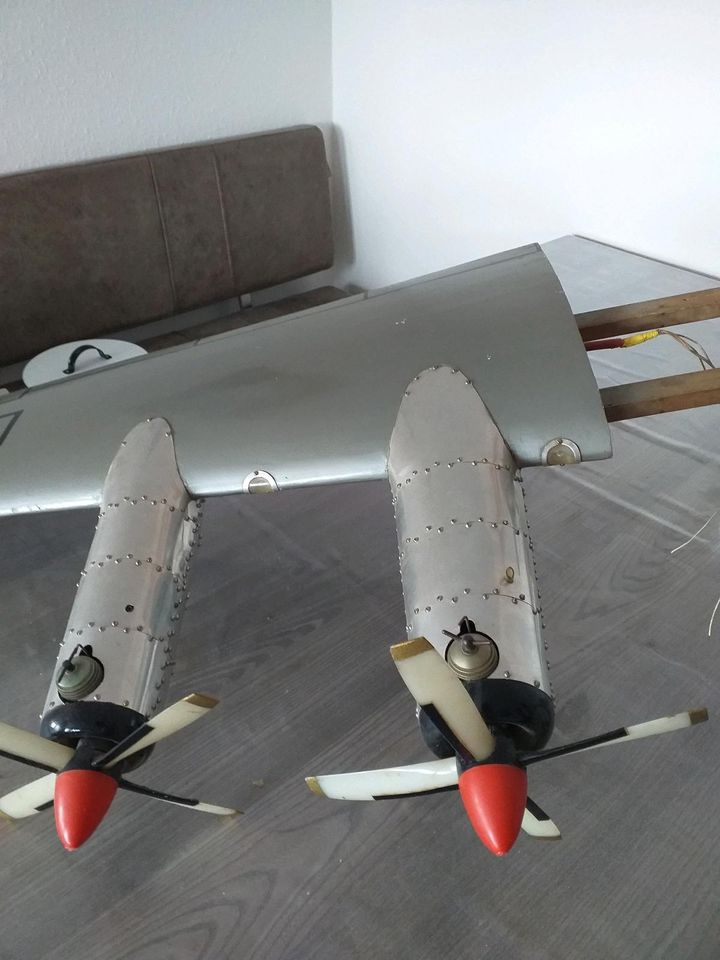 Modellflugzeug in Bitz