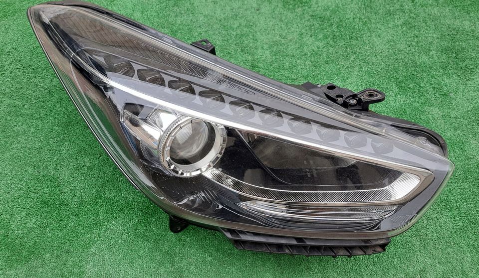 HYUNDAI I40 Facelift linse halogen + LED  Scheinwerfer rechts in Brieskow-Finkenheerd