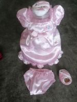 Zapf Creation Baby Born outfit Kleidung Kleid Schuhe glänzend Nordrhein-Westfalen - Nieheim Vorschau