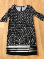 Kleid schwarz weiß gemustert S.Oliver Black Label Größe 38 Hessen - Buseck Vorschau