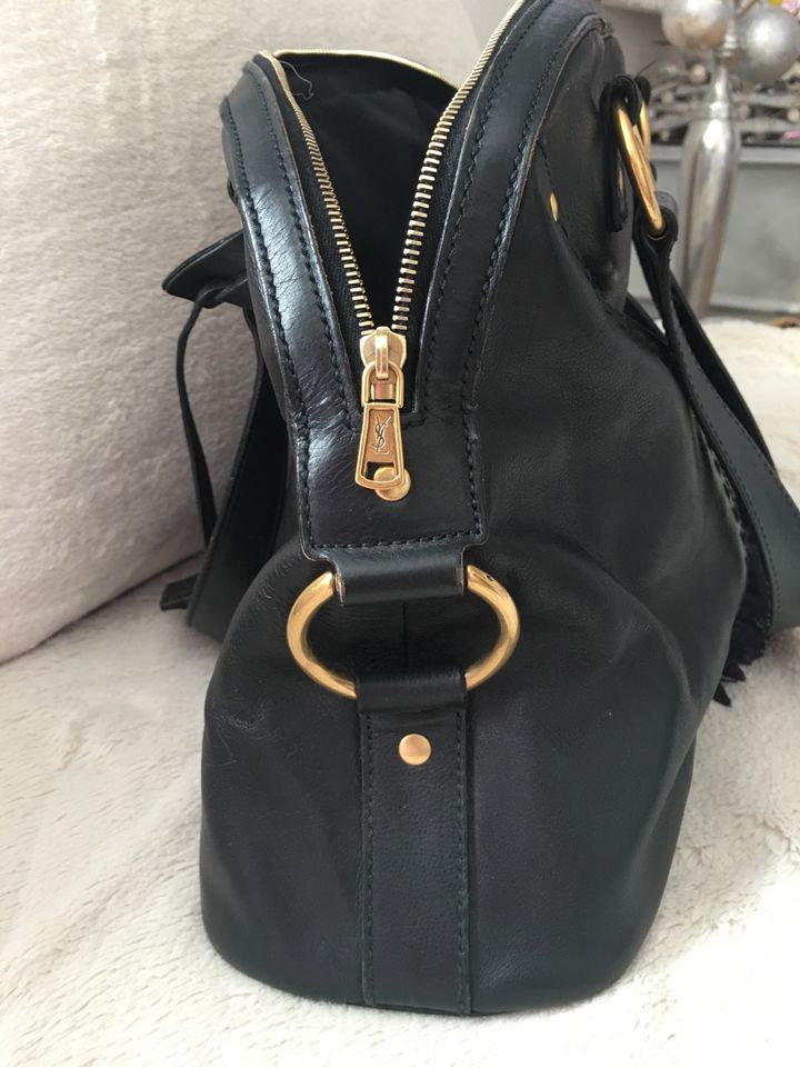 Yves Saint Laurent Tasche in Berlin