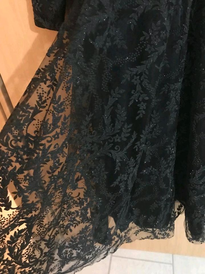 Cocktailkleid/ TessetürKleid in Duisburg