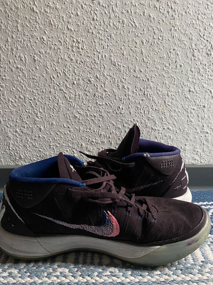 Nike Kobe A. D. Mid Port Wine in Köln