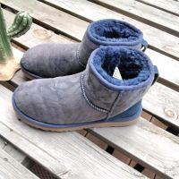 UGG Boots Classic Mini blau Gr. 39 Niedersachsen - Schüttorf Vorschau