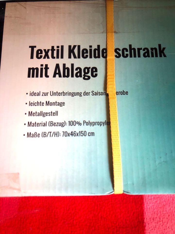 TEXTILER KLEIDERSCHRANK/ CAMPING/ NEU in Tostedt