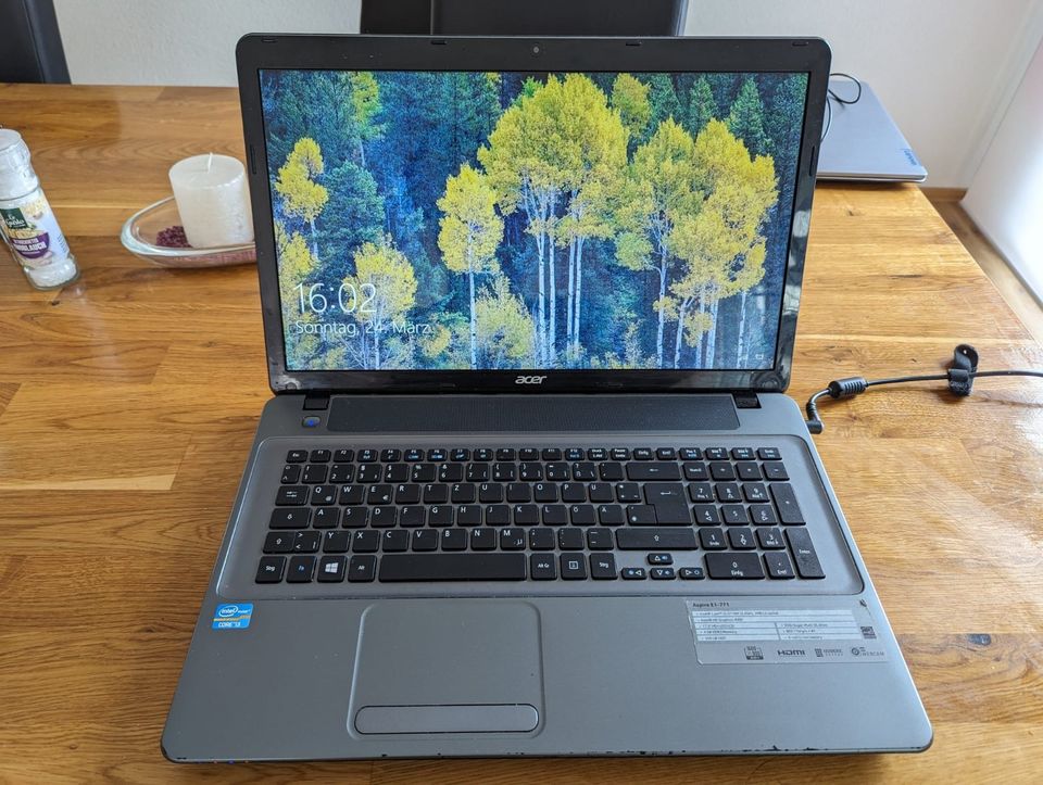 Laptop Notebook Acer Aspire E1-771 in Karlsruhe