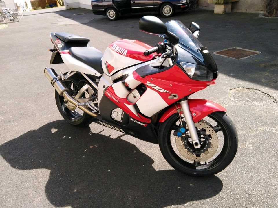 Yamaha YZF-R6 TÜV Neu in Mitterteich