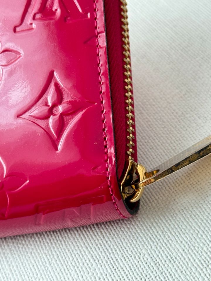 Louis Vuitton Zippy Wallet Vernis in Lohmar