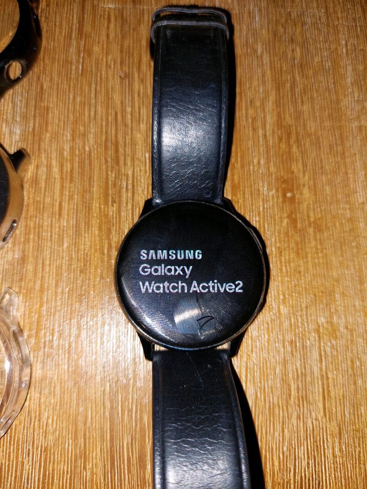 Smartwatch Samsung Galaxy Watch Active2 in Bad Schussenried