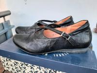 Schuhe von Think!. Gr. 38 Duisburg - Duisburg-Mitte Vorschau