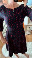 Edles Esprit Sommerkleid in blau mit roten Punkten - Gr. 36 - neu Hessen - Münzenberg Vorschau