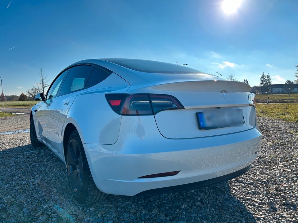 Tesla Model 3 Model 3 RWD Hinterradantrieb in Taufkirchen München