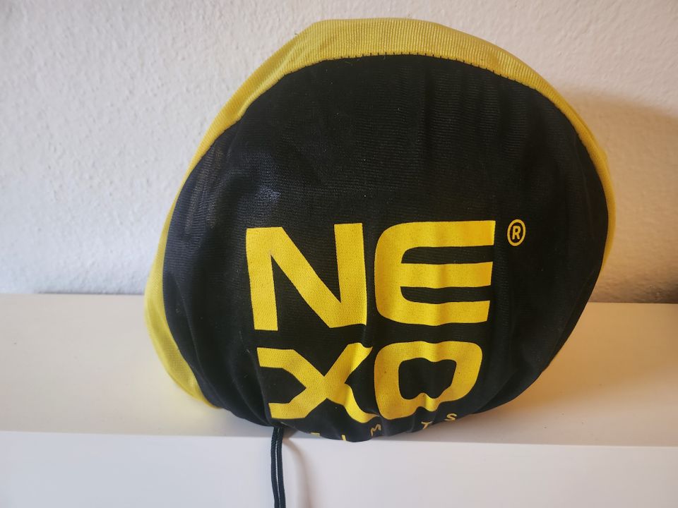 Nexo Motorradhelm in schwarz, Größe XS 53/54 und Handschuhe in Ismaning