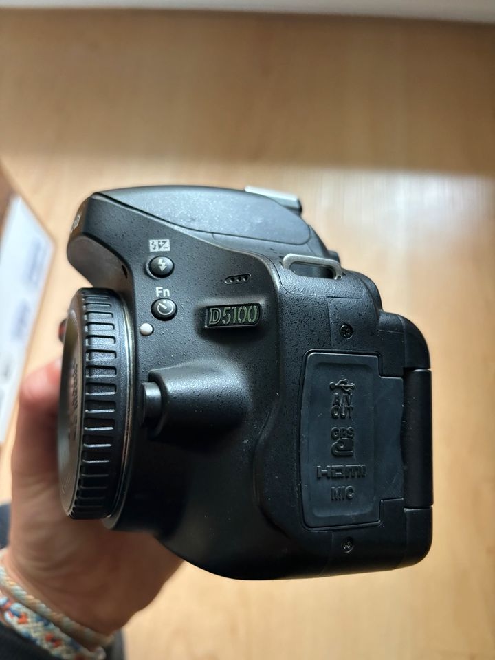 Nikon D5100 Spiegelreflexkamera in München
