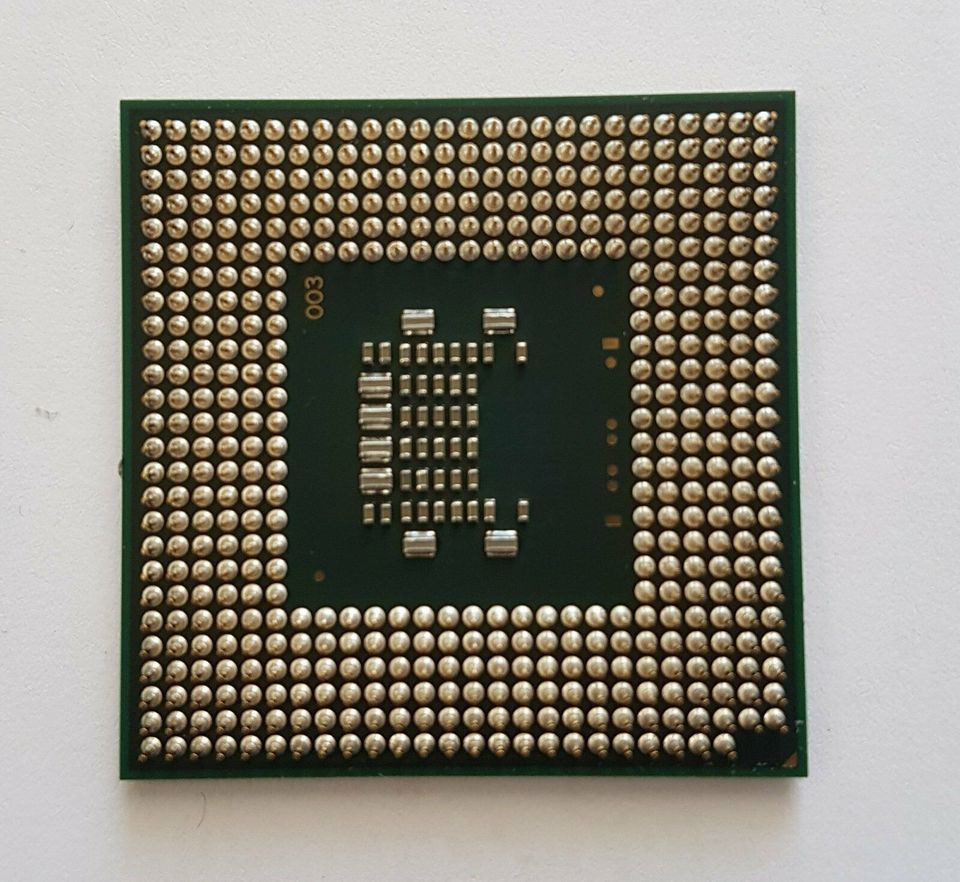 2x Intel Pentium T3200 2.00 GHz 1M Cache in Erlangen