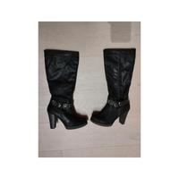 Stiefel Boots von S.Oliver Gr 39 in schwarz Nordrhein-Westfalen - Monschau Vorschau
