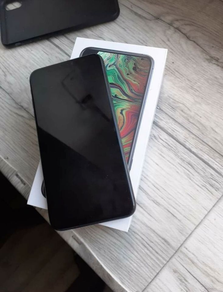 iPhone XS Max mit OVP in Lebach