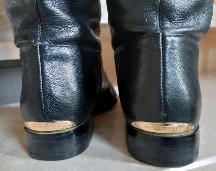 Michael Kors Echtleder Damen Stiefel schwarz Farbe Gr.39 in Heide