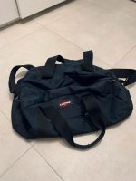 Eastpak Reisetasche/ Umhängetasche Niedersachsen - Uetze Vorschau