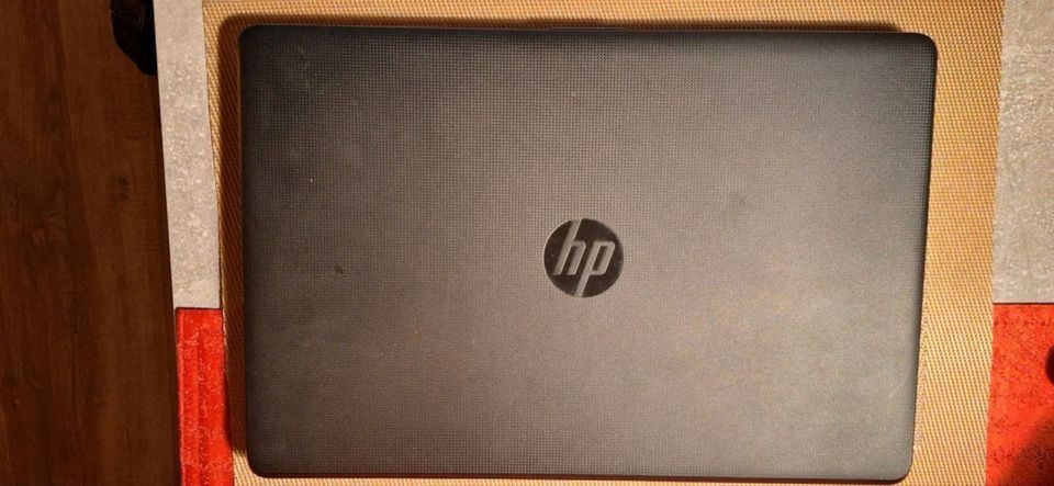 HP Notebook AMD A9 9420 8GB Windows 10 in Schlesen