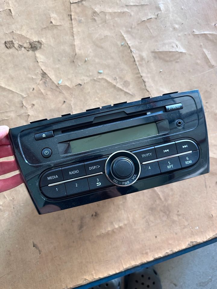 Mitsubishi Space Star Radio 2019 CD Radio 8002B217XA in Emleben