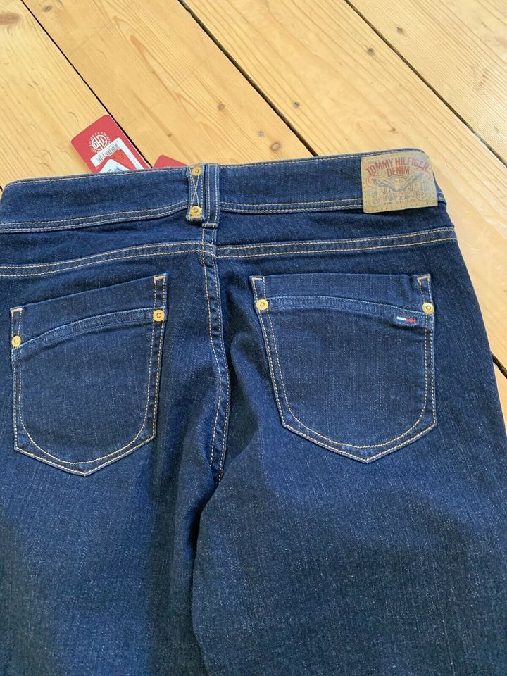 Tommy Hilfiger Jeans Hose Gr. W28 L30 in Oestrich-Winkel