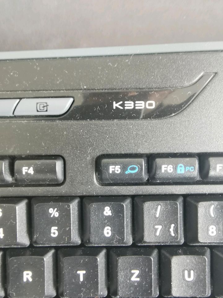 Logitech Funktastatur K 330  Maus  M 185 in Mettmann