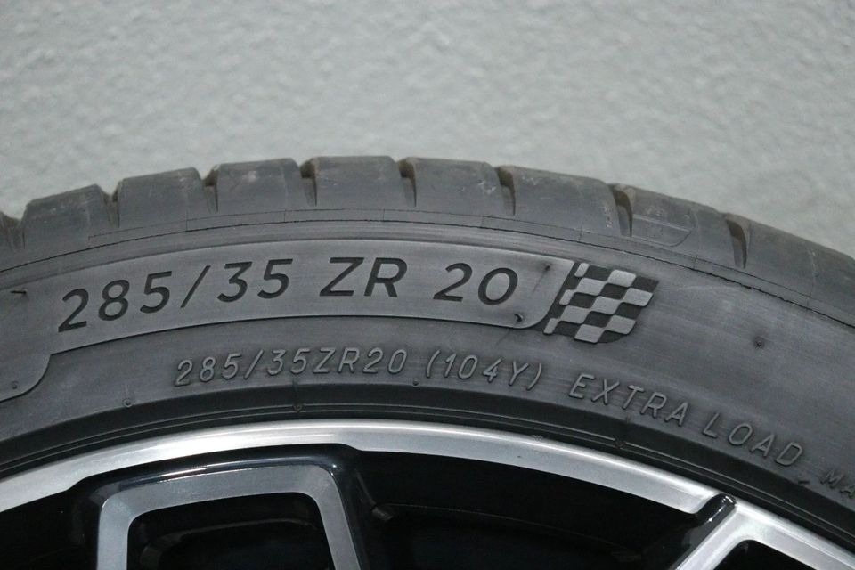 Original BMW M5 F90 M8 F91 F92 20 Zoll Sommerreifen Felgen M813 in Großmehring